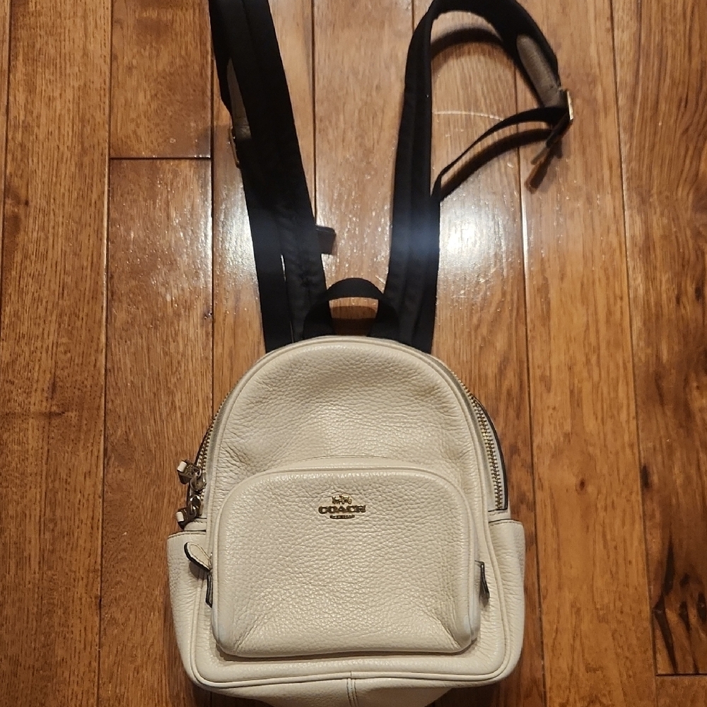 Coach Mini Backpack Pebbled Leather White Small Backpack Purse Style B2221 P-007